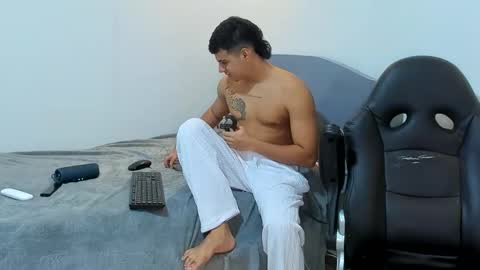 DIEGO CAZAS online show from 12/07/24, 06:43