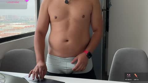 Snapshot of diegolatinguy98 chatting on 03/29/26, 02:39 diegolatinguy98 online show from 03/29/26, 02:39