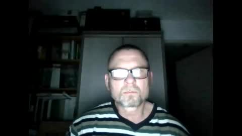 Snapshot of dierenfeld chatting on 01/04/25, 01:52 dierenfeld online show from 01/04/25, 01:52