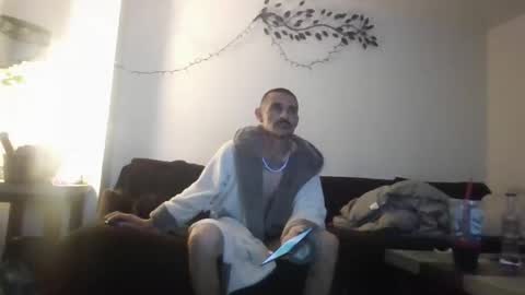 Snapshot of dig1984 chatting on 11/02/25, 01:35 dig1984 online show from 11/02/25, 01:35