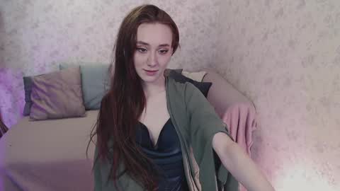 Snapshot of digital_geisha chatting on 03/11/25, 06:53 Hi im Alice 3 Im usualy online 03-10 or 17-21 UTC0 online show from 03/11/25, 06:53