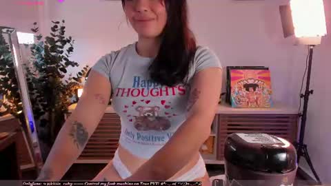 Snapshot of digitalkisses chatting on 06/13/26, 06:50 Estef Ger online show from 06/13/26, 06:50