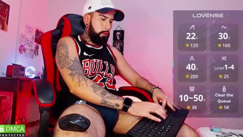  Dylan  online show from 04/05/26, 09:45