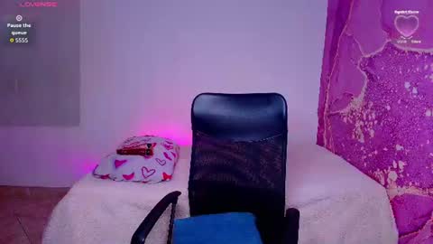 Snapshot of diiosa_latina chatting on 06/16/26, 07:16 diiosa_latina online show from 06/16/26, 07:16