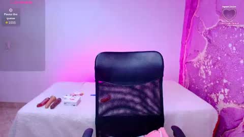 Snapshot of diiosa_latina chatting on 06/25/26, 07:18 diiosa_latina online show from 06/25/26, 07:18