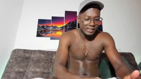 Snapshot of dilaan_carter chatting on 11/01/25, 02:52 joshua online show from 11/01/25, 02:52