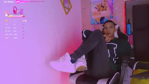 Snapshot of dilam_alfonzo chatting on 11/11/25, 07:58 Dilan online show from 11/11/25, 07:58