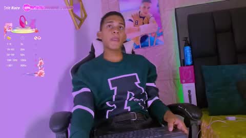 Snapshot of dilam_alfonzo chatting on 11/24/25, 08:08 Dilan online show from 11/24/25, 08:08