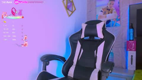 Snapshot of dilam_alfonzo chatting on 11/26/25, 07:48 Dilan online show from 11/26/25, 07:48