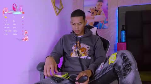 Snapshot of dilam_alfonzo chatting on 12/02/25, 07:53 Dilan online show from 12/02/25, 07:53