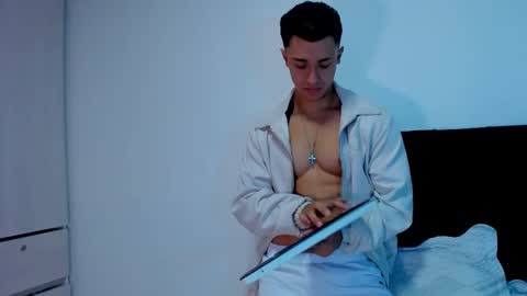 Snapshot of dilan_coy chatting on 02/17/25, 04:15 Dilan Coy online show from 02/17/25, 04:15