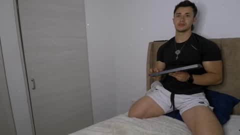 Dilan Coy online show from 03/09/26, 09:52