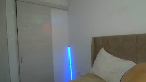 Snapshot of dilan_coy chatting on 06/19/26, 10:02 Dilan Coy online show from 06/19/26, 10:02