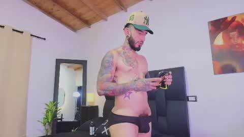 Snapshot of dilan_scootk_j chatting on 06/23/26, 07:01 Dilan Scootk online show from 06/23/26, 07:01