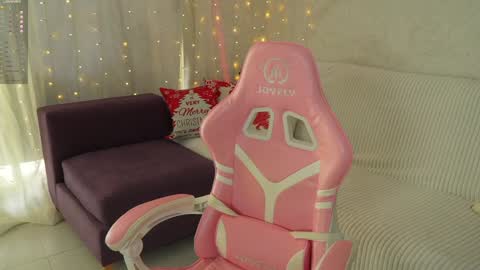 Snapshot of dilara_foxx chatting on 12/09/24, 12:08 Dilara online show from 12/09/24, 12:08