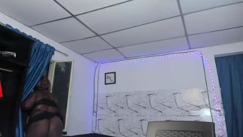 Snapshot of dilay__x chatting on 07/10/26, 11:24 dilay__x online show from 07/10/26, 11:24
