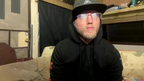 Snapshot of dilf_96 chatting on 05/31/26, 01:47 Daddy online show from 05/31/26, 01:47