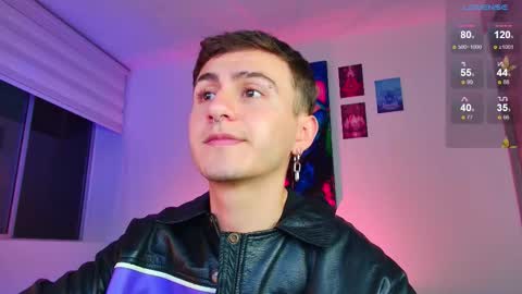 Julian Independent Model online show from 11/25/25, 11:05