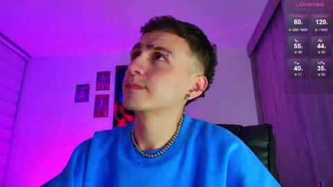 Julian Independent Model online show from 06/07/26, 12:15