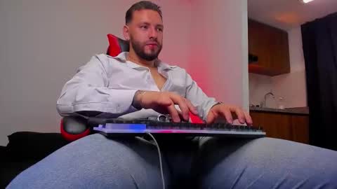 Angel Dimitri online show from 02/25/26, 05:50