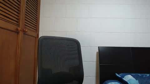 Snapshot of dimitri_quiet chatting on 04/29/26, 04:05 Dimitri online show from 04/29/26, 04:05