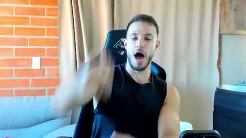dimitricaruso online show from 06/11/26, 06:28