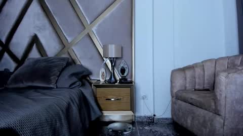 Snapshot of dimitriklein chatting on 10/29/25, 10:50 dimitriklein online show from 10/29/25, 10:50