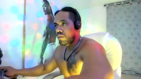 Snapshot of dimitry_muscle chatting on 01/26/25, 06:07 dimitry kyle mucle online show from 01/26/25, 06:07