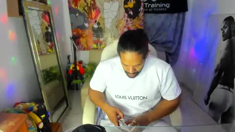 Snapshot of dimitry_muscle chatting on 10/03/25, 12:51 dimitry kyle mucle online show from 10/03/25, 12:51