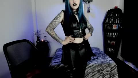 dimmuanddarkness online show from 04/16/26, 03:24