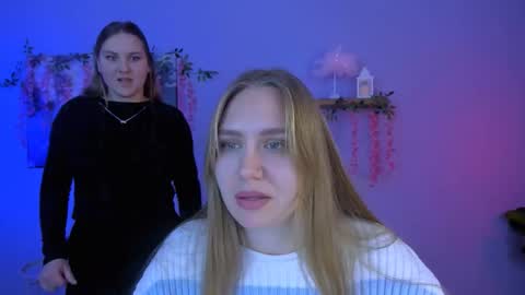 dina_bloom online show from 02/02/26, 08:18