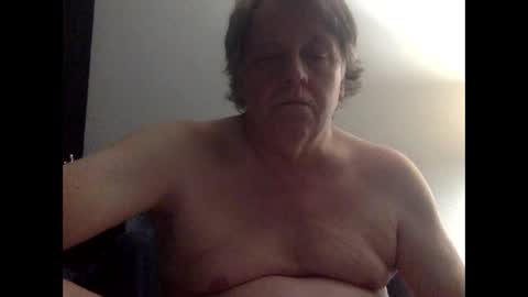 Snapshot of dingdong2324107724 chatting on 11/07/25, 05:51 DingDong online show from 11/07/25, 05:51