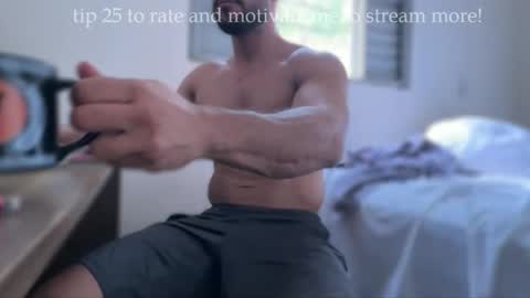 Snapshot of dinhoo14 chatting on 10/28/25, 11:58 dinhoo14 online show from 10/28/25, 11:58