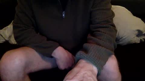 Snapshot of dinnerout1111 chatting on 01/25/25, 07:38 dinnerout1111 online show from 01/25/25, 07:38