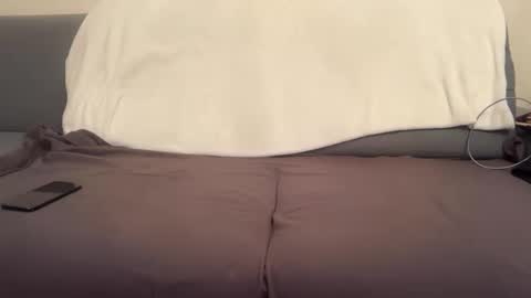 Snapshot of dinnerout1111 chatting on 10/10/25, 04:11 dinnerout1111 online show from 10/10/25, 04:11