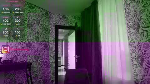 Diodora Magenta online show from 04/10/26, 11:48