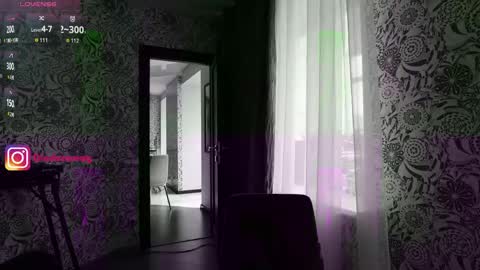 Snapshot of diodoramag chatting on 04/19/26, 10:14 Diodora Magenta online show from 04/19/26, 10:14