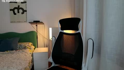 Anglica A online show from 12/19/24, 11:25