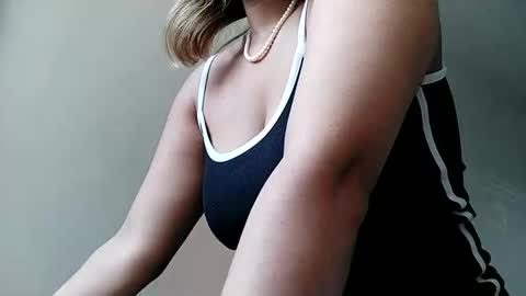 diosadeluniverso_ online show from 09/23/25, 08:45