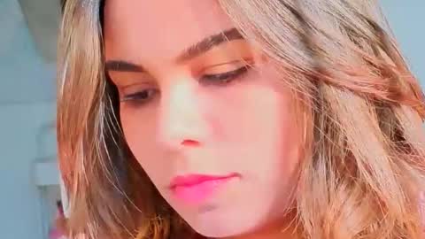 diosadeluniverso_ online show from 12/14/25, 07:51