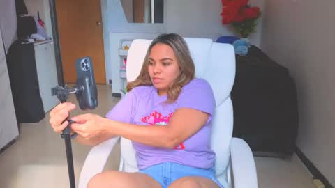 diosadeluniverso_ online show from 12/18/25, 06:14