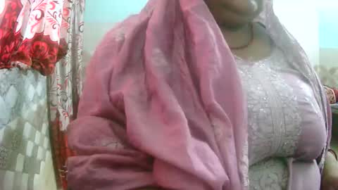 Snapshot of dipa2345 chatting on 11/07/25, 11:10 dipa2345 online show from 11/07/25, 11:10