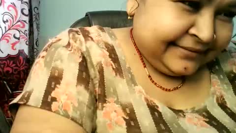 dipa2345 online show from 05/22/26, 03:57