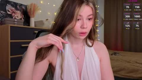 Diana online show from 04/19/26, 02:00