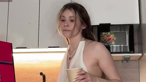 Diana online show from 04/28/26, 03:22