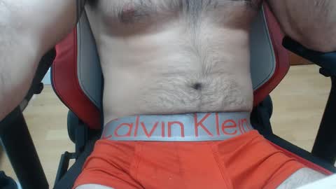 Snapshot of dirfocus chatting on 10/19/25, 12:06 Z online show from 10/19/25, 12:06