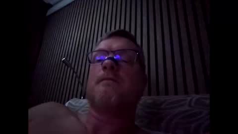 dirkkie1975 online show from 04/04/26, 10:18