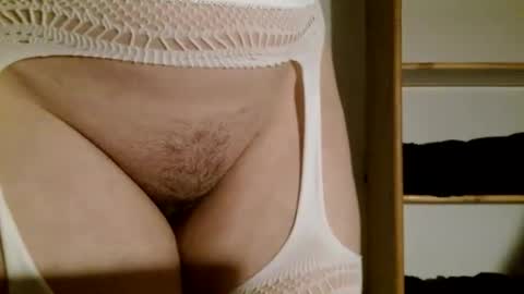 Shelly online show from 10/29/25, 10:33