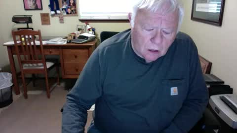 Snapshot of dirtrider195080438 chatting on 05/23/26, 11:20 dirtrider195080438 online show from 05/23/26, 11:20
