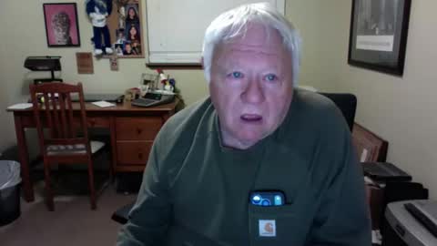 Snapshot of dirtrider195080438 chatting on 05/26/26, 04:41 dirtrider195080438 online show from 05/26/26, 04:41